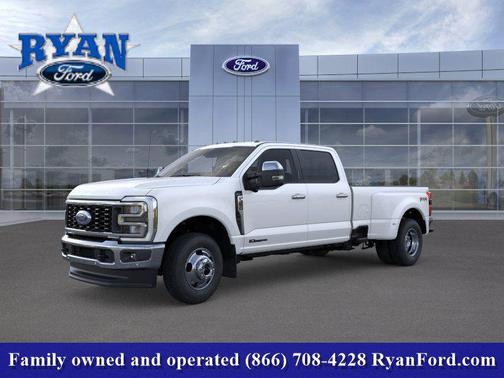 Star White Metallic Tri-Coat 2026 Ford F-350 Lariat