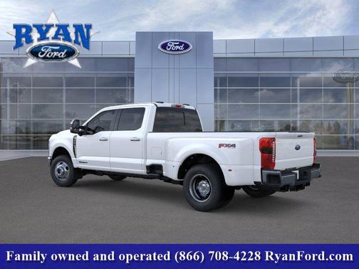 Star White Metallic Tri-Coat 2026 Ford F-350 Lariat