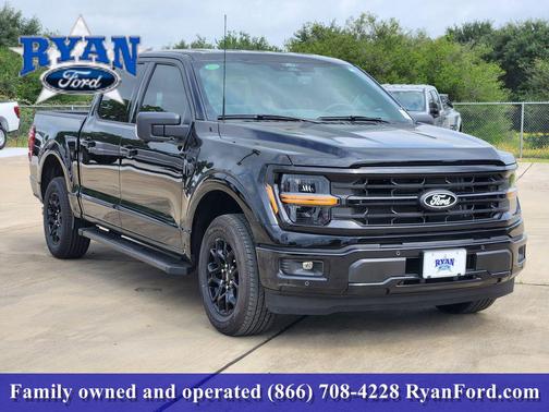 Agate Black Metallic 2026 Ford F-150 XLT