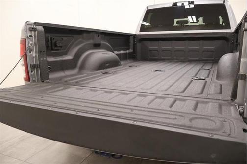 2024 RAM 3500 Big Horn Crew Cab 4x4 8' Box