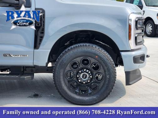 Glacier Gray Metallic Tri-Coat 2026 Ford F-250 Lariat