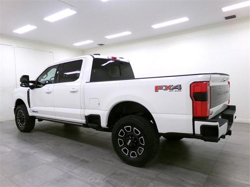 2025 Ford F-250 Platinum
