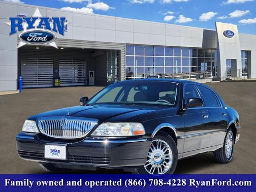 2008 Lincoln Town Car Signature