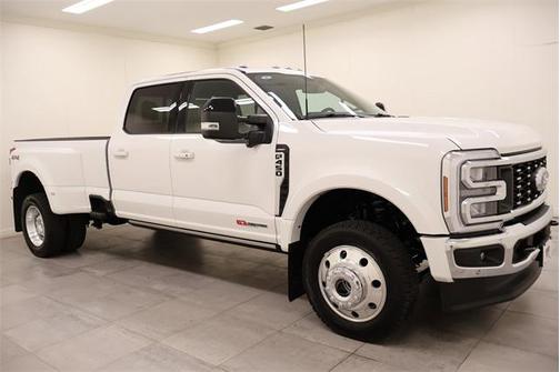 2025 Ford F-450 Lariat