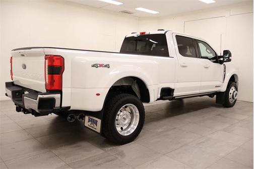 2025 Ford F-450 Lariat