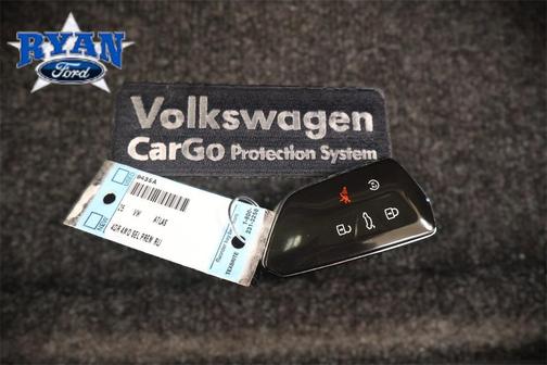 2025 Volkswagen Atlas 2.0T SEL Premium R-Line 4MOTION