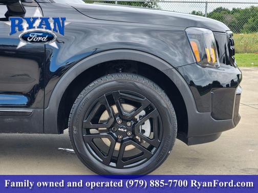 Ebony Black 2024 Kia Telluride SX X-Line