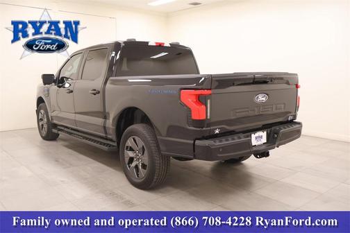 2025 Ford F-150 Lightning Flash