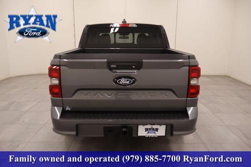 Carbonized Gray Metallic 2026 Ford Maverick Lobo
