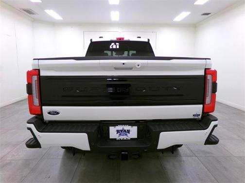 2025 Ford F-250 Platinum