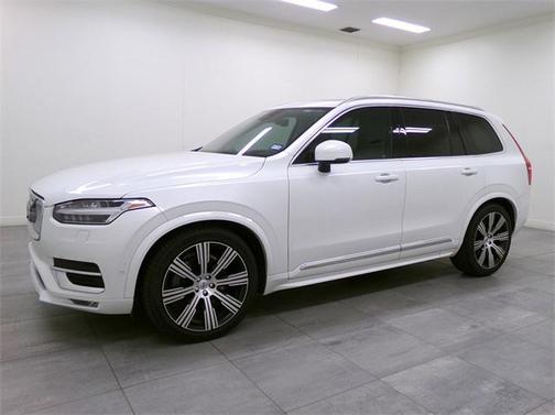 2023 Volvo XC90 B6 Ultimate 7-Seater