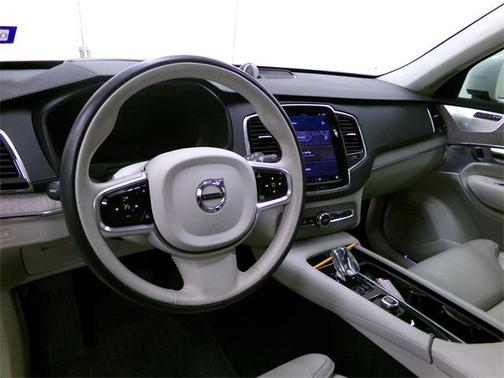 2023 Volvo XC90 B6 Ultimate 7-Seater