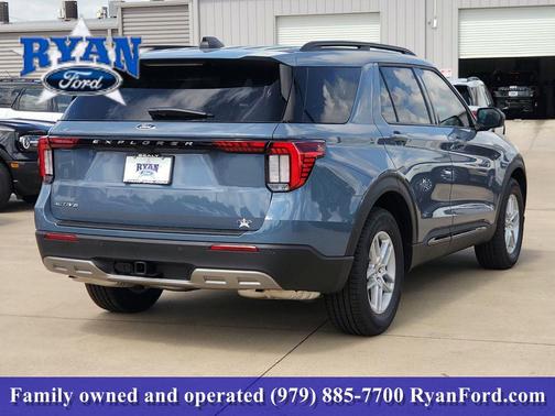 Vapor Blue Metallic 2026 Ford Explorer Active