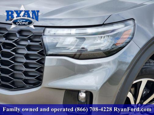 Gray Metallic 2025 Ford Explorer ST-Line