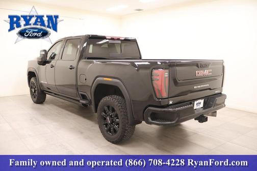 2024 GMC Sierra 2500 AT4