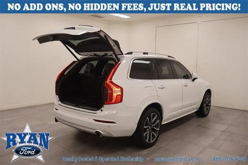 2019 Volvo XC90 T5 Momentum