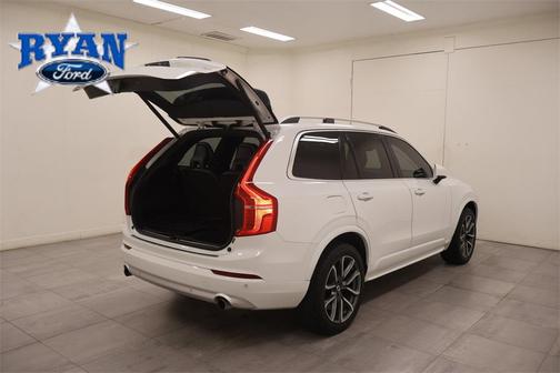 2019 Volvo XC90 T5 Momentum