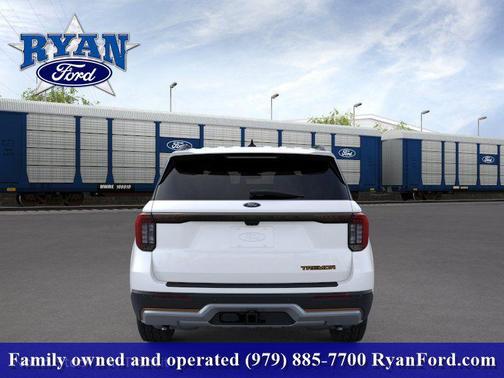 Star White Metallic Tri-Coat 2026 Ford Explorer Tremor
