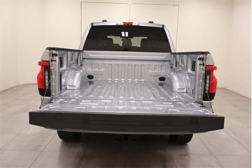 2023 Ford F-150 Lightning XLT