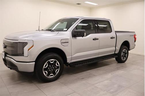 2023 Ford F-150 Lightning XLT