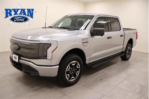 2023 Ford F-150 Lightning XLT