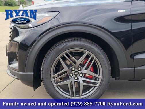 Agate Black Metallic 2026 Ford Explorer ST-Line