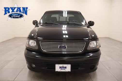 2002 Ford F-150 Harley-Davidson Crew Cab