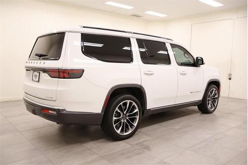 2022 Jeep Wagoneer Series III 4x4