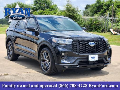 Agate Black Metallic 2026 Ford Explorer ST-Line