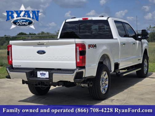 Star White Metallic Tri-Coat 2026 Ford F-250 Lariat