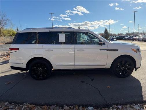 2023 Lincoln Navigator Reserve