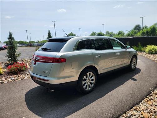 2019 Lincoln MKT Reserve