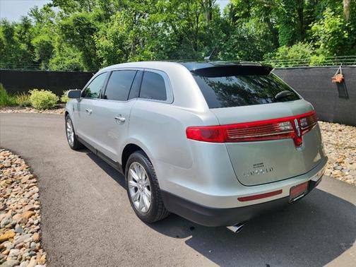 2019 Lincoln MKT Reserve