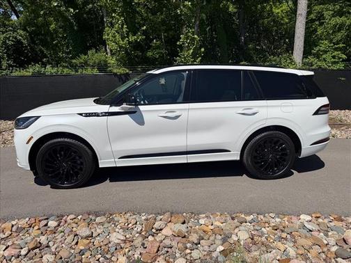 Pristine White 2026 Lincoln Aviator Reserve AWD