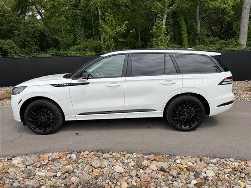 Pristine White 2026 Lincoln Aviator Reserve AWD