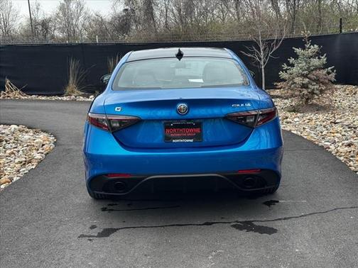 2025 Alfa Romeo Giulia Base