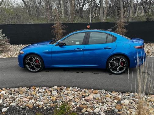 2025 Alfa Romeo Giulia Base