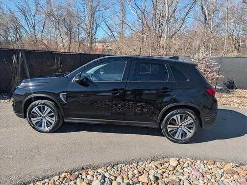 2024 Mitsubishi Outlander Sport SE