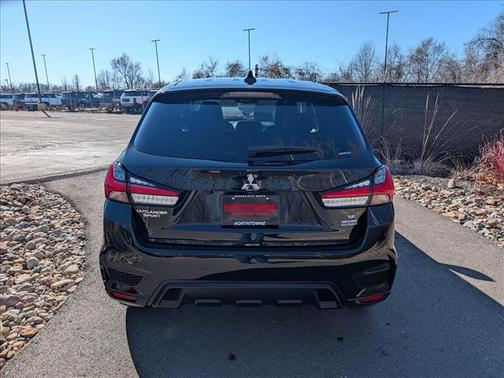 2024 Mitsubishi Outlander Sport SE