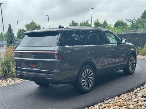 2025 Lincoln Navigator Black Label
