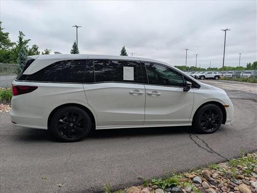 White 2024 Honda Odyssey Sport