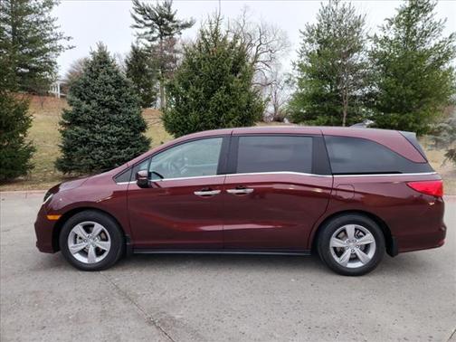 Photo 2 of 49 of 2020 Honda Odyssey EX-L w/Navigation/RES