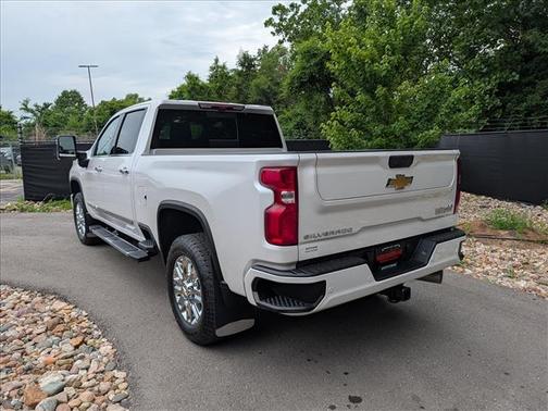 White 2024 Chevrolet Silverado 2500 High Country