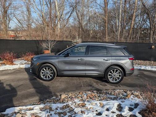 2022 Lincoln Corsair Standard