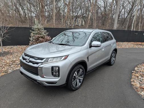 2024 Mitsubishi Outlander Sport SE