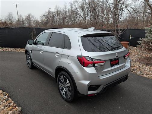 2024 Mitsubishi Outlander Sport SE