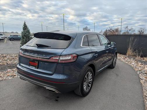 2019 Lincoln Nautilus Select