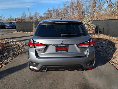 2024 Mitsubishi Outlander Sport SE