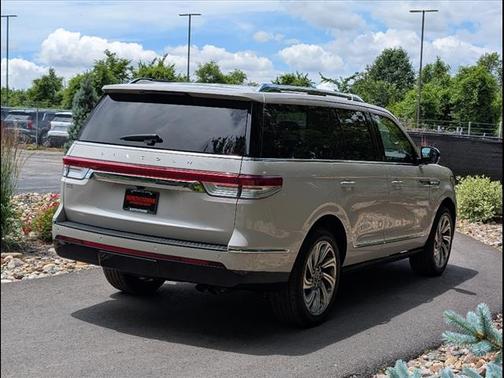 2024 Lincoln Navigator Reserve