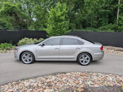 Silver 2013 Volkswagen Passat 2.0 TDI SEL Premium